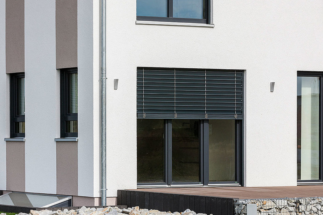 [Translate to Tschechisch:] Passivhaus-Fenster Stadtvilla Setros, Kampa Fertighaus